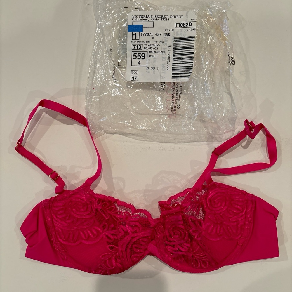 VINTAGE 2005 Victoria’s Secret Embroidered Unlined Demi Bra 36B NWOT Hot Pink